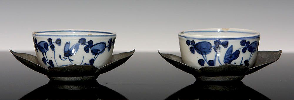 Pair Ming Dynasty Porcelain Cups Pair Ming Dynasty Porcelain Cups