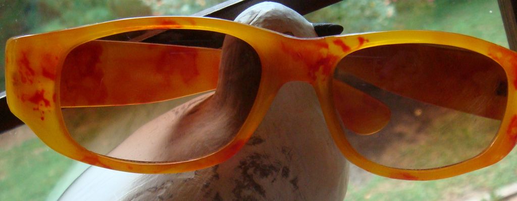 Groovy Vintage Sunglasses Marbled Golden Yellow & Red Lucite Illinois Estate Groovy Vintage Sunglasses Marbled Golden Yellow & Red Lucite Illinois Estate