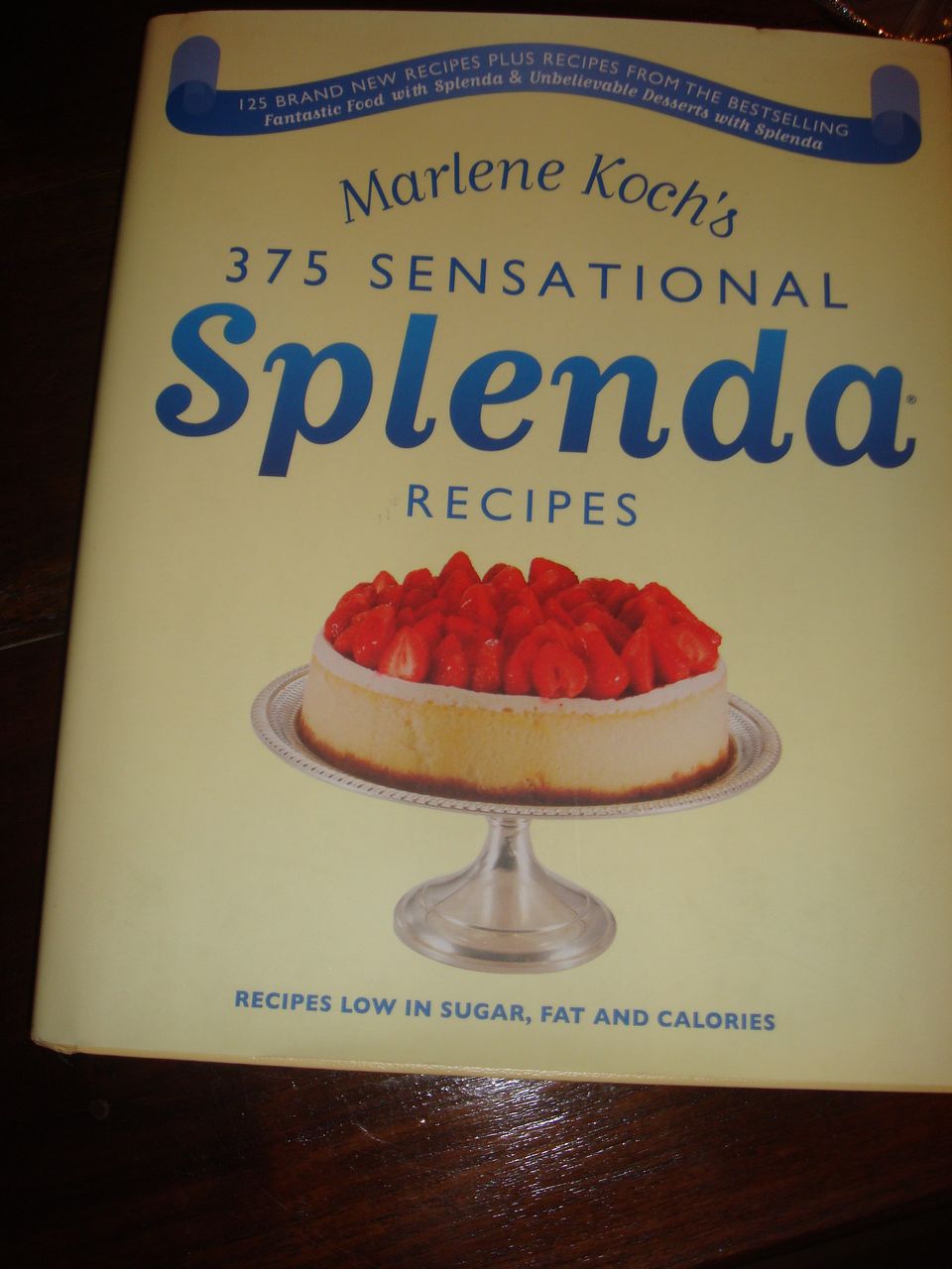Like New SPLENDA Cookbook With Dust Jacket! Excellent! Like New SPLENDA Cookbook With Dust Jacket! Excellent!