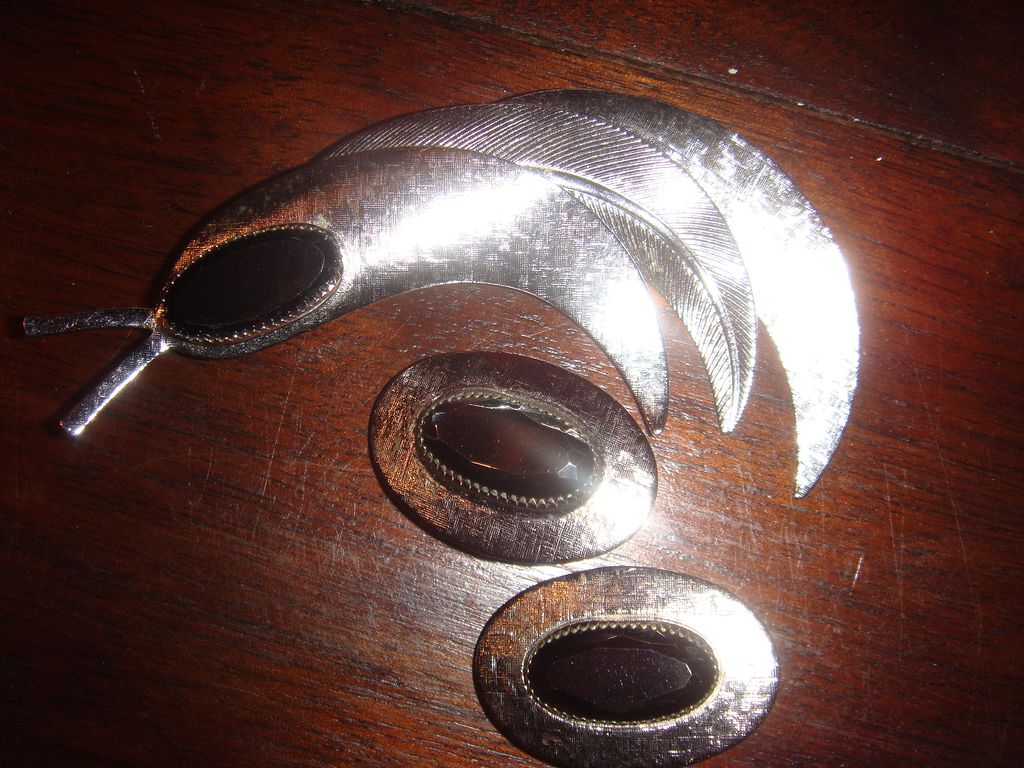 Silvertone and Black Hematite Whiting Davis SNAIL Brooch And Earrings Set Silvertone and Black Hematite Whiting Davis SNAIL Brooch And Earrings Set