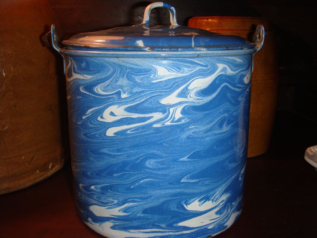 Blue Diamond or Lava Ware Graniteware Berry Bucket Blue Diamond or Lava Ware Graniteware Berry Bucket