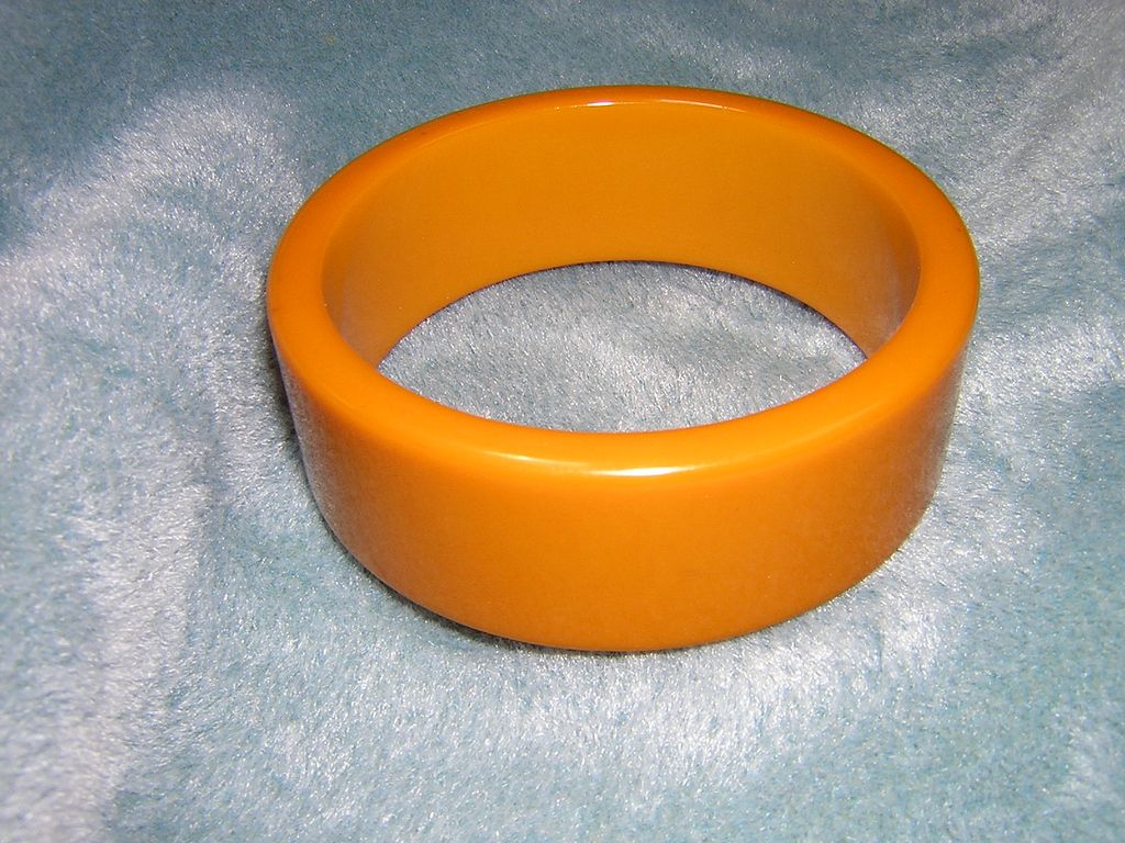 Vintage Butterscoth Bakelite Bracelet Vintage Butterscoth Bakelite Bracelet