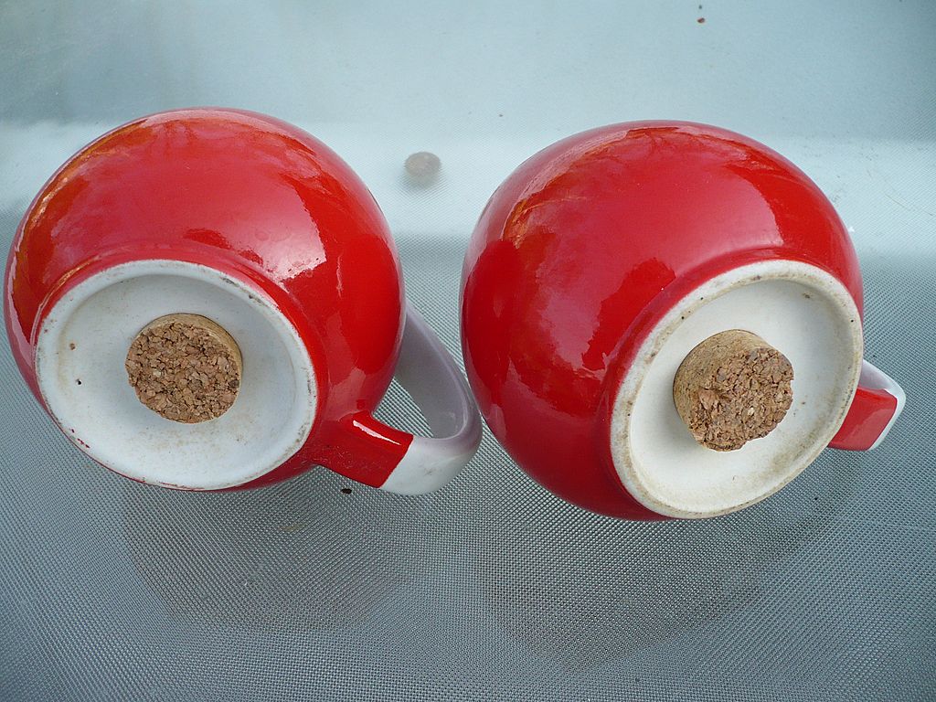 Red Hall Handle Salt & Pepper Set Red Hall Handle Salt & Pepper Set