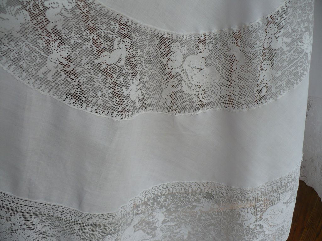 48"D Inset Lace Cupids Tablecloth Topper 48"D Inset Lace Cupids Tablecloth Topper