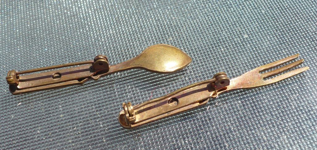 Vintage Enamel Fork & Spoon Pins Vintage Enamel Fork & Spoon Pins