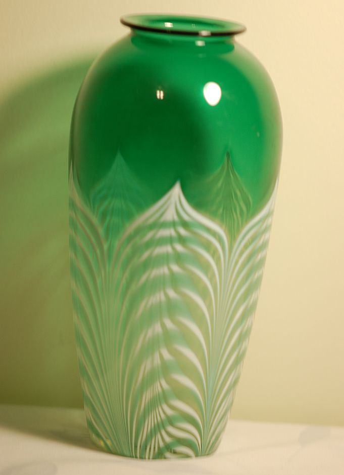 C:1930 Durand Glass pulled-feather vase 10" Quezal era C:1930 Durand Glass pulled-feather vase 10" Quezal era