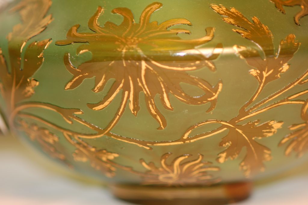 C:1910 Val St Lambert French Cameo glass Vase Daum era C:1910 Val St Lambert French Cameo glass Vase Daum era