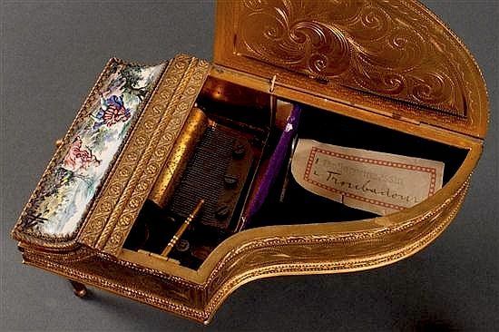 Exceptional Austrian Enamel Music Box in the Form of a Harpsichord - Early 20th Exceptional Austrian Enamel Music Box in the Form of a Harpsichord - Early 20th