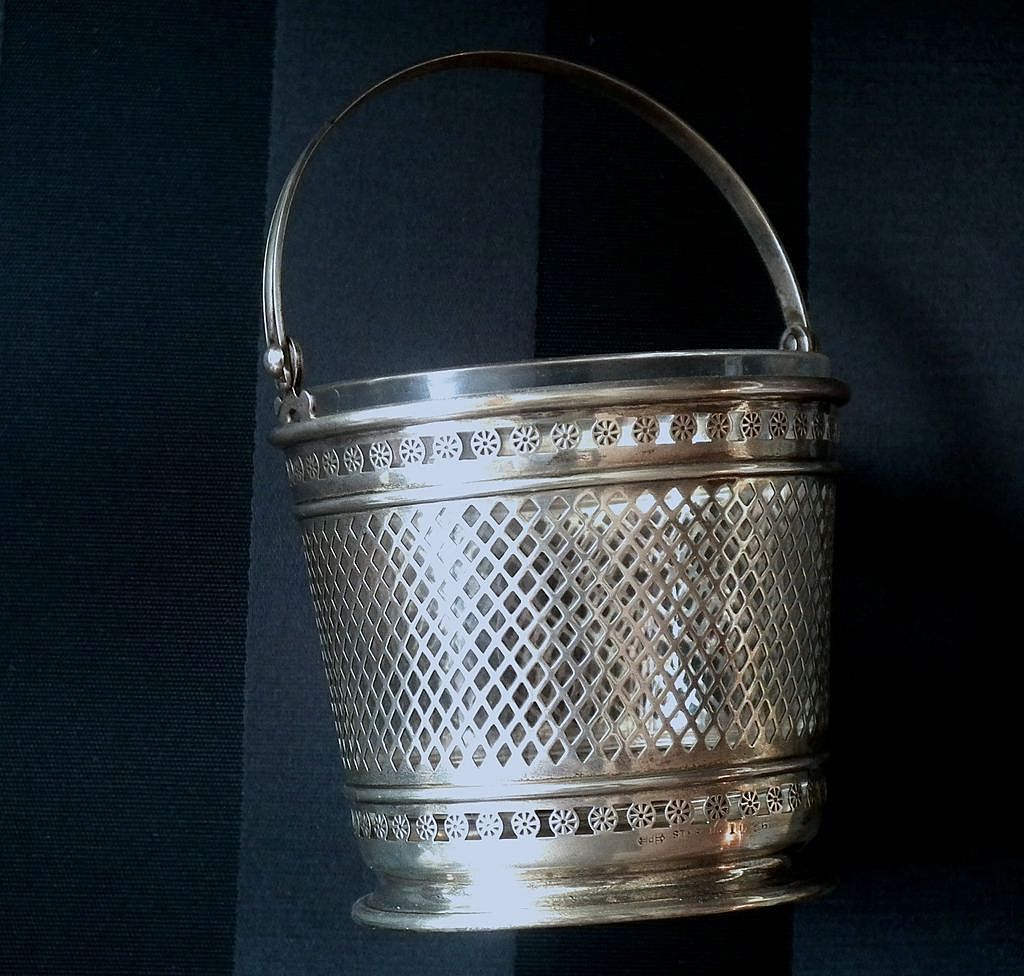 Beautiful Sterling Silver Ice Bucket - Early 20th Beautiful Sterling Silver Ice Bucket - Early 20th