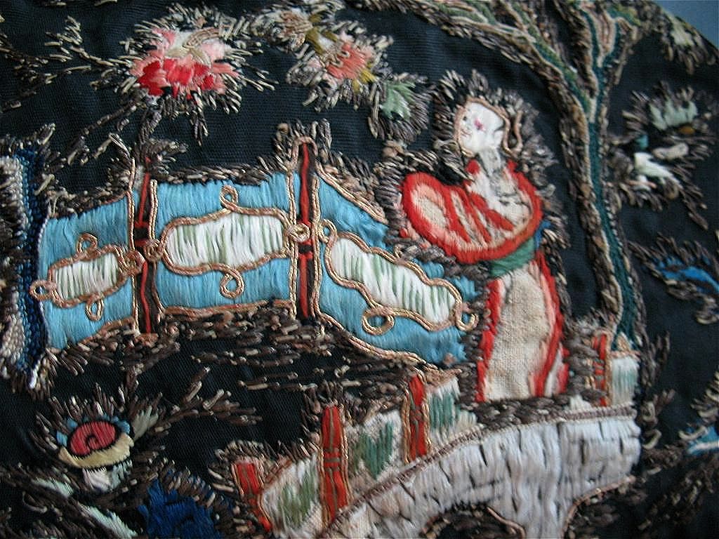 Exceptional Evening Clutch with Amazing Enameled Clasp - early 20th Century Exceptional Evening Clutch with Amazing Enameled Clasp - early 20th Century