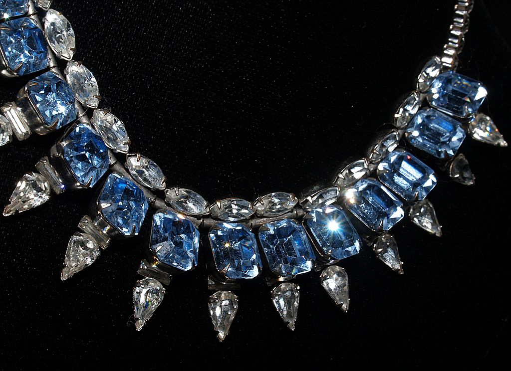 3-Dimensional Brilliant Azure Blue & Clear Crystal Necklace - Hattie Carnegie 3-Dimensional Brilliant Azure Blue & Clear Crystal Necklace - Hattie Carnegie