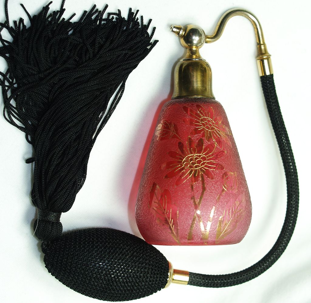 Gilded Acid-Etched Cranberry Glass Perfume Atomizer - DeVilbiss Toledo Gilded Acid-Etched Cranberry Glass Perfume Atomizer - DeVilbiss Toledo