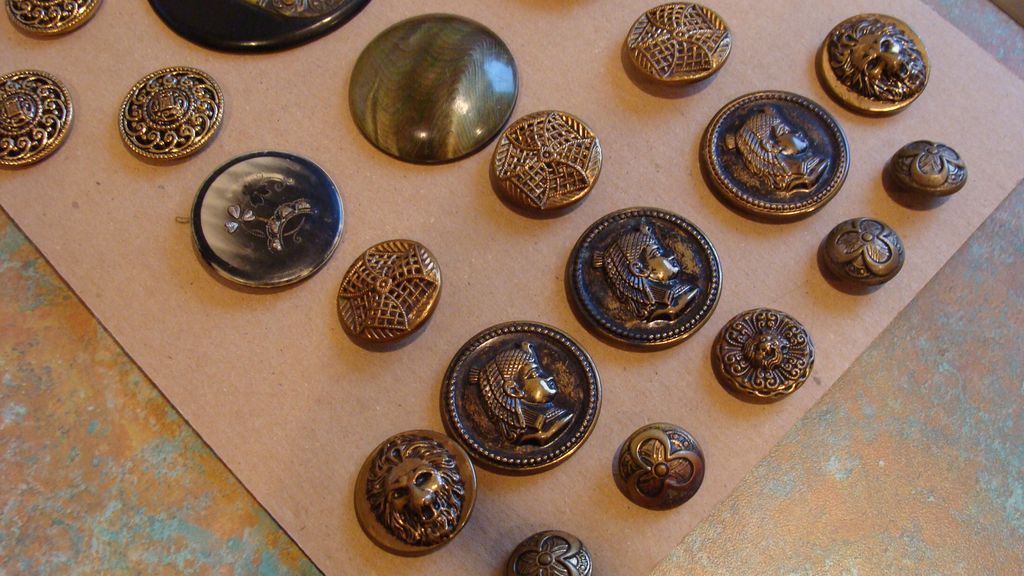 30 Metal Buttons In A Collection One Giant Button Art Deco 30 Metal Buttons In A Collection One Giant Button Art Deco