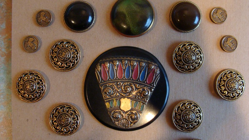 30 Metal Buttons In A Collection One Giant Button Art Deco 30 Metal Buttons In A Collection One Giant Button Art Deco