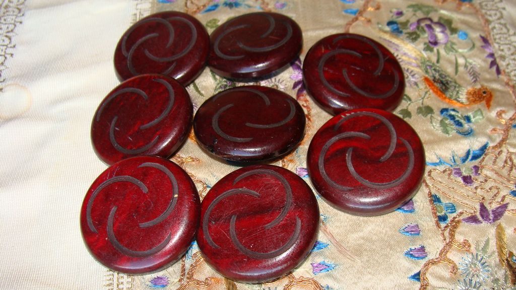 Mystery Buttons~Eight Plastic Wood Look Buttons~Mod Design Mystery Buttons~Eight Plastic Wood Look Buttons~Mod Design