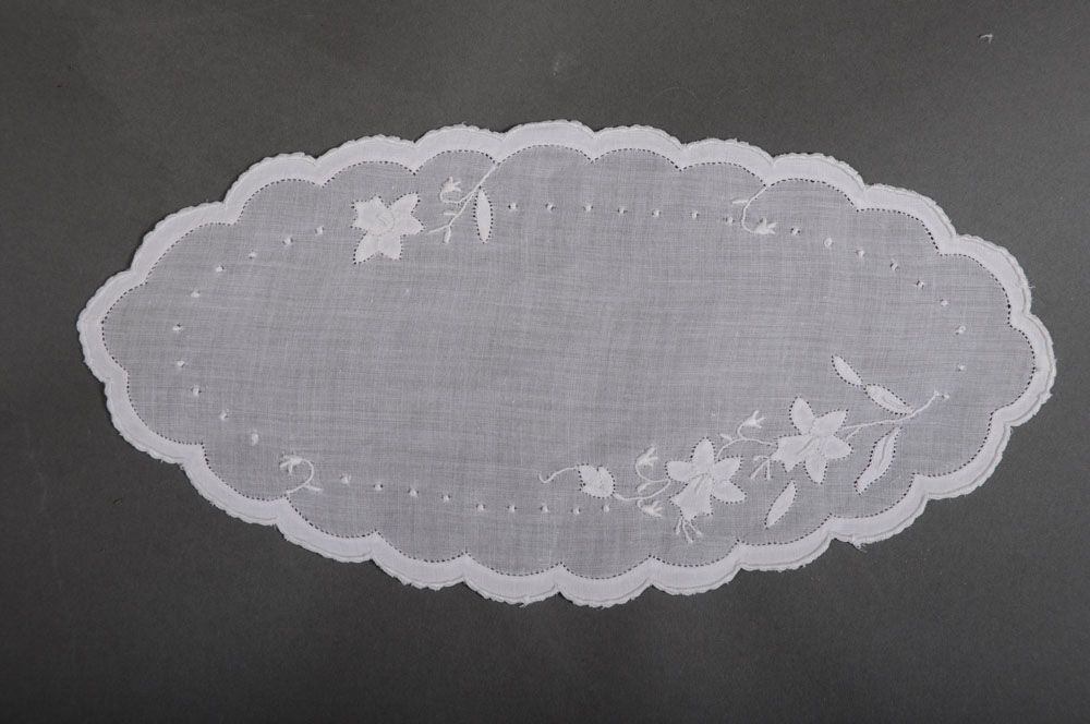 Vintage Madeira Organdy Dessert Cocktail Mats *Embroidery, Applique *6 Vintage Madeira Organdy Dessert Cocktail Mats *Embroidery, Applique *6