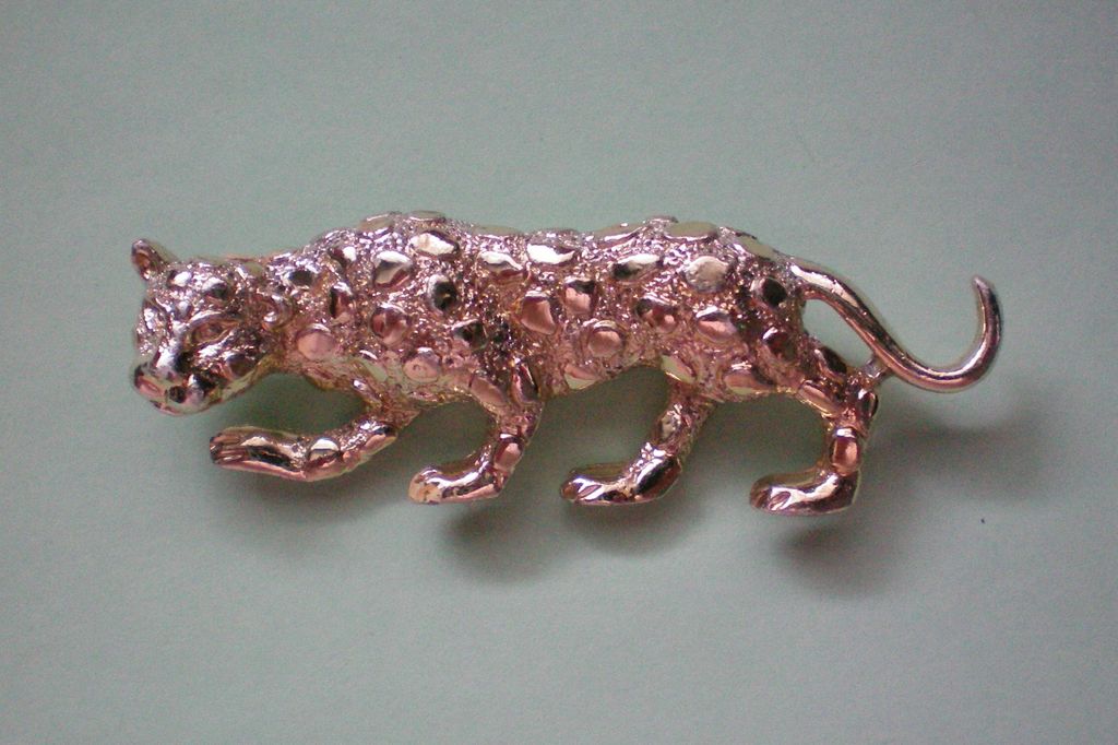 Leopard / Panther / Cougar / Cat Pin Leopard / Panther / Cougar / Cat Pin