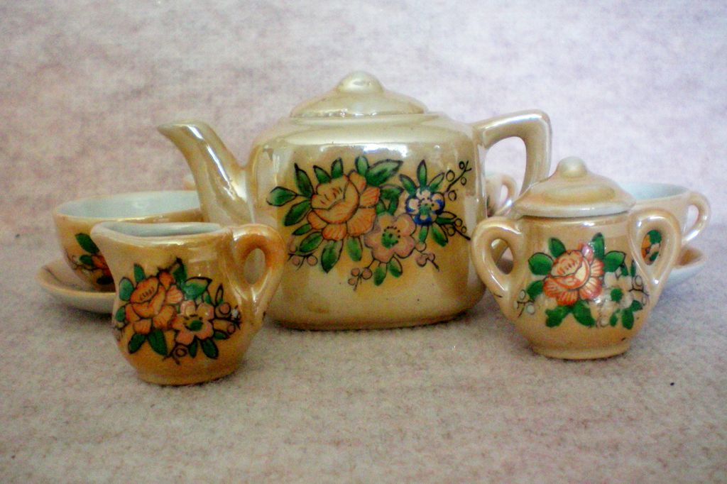 Child's Doll House Tea Set from Occupied Japan Child's Doll House Tea Set from Occupied Japan