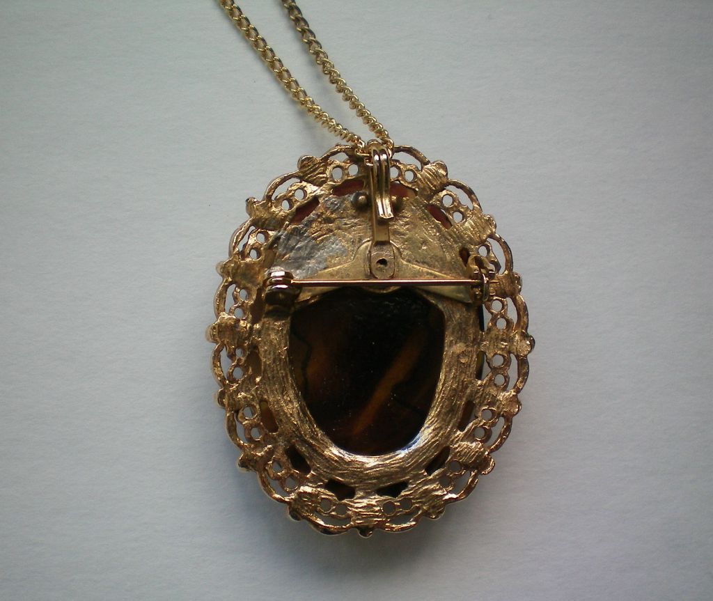 Root Beer Glass Cameo Pendant / Pin Root Beer Glass Cameo Pendant / Pin