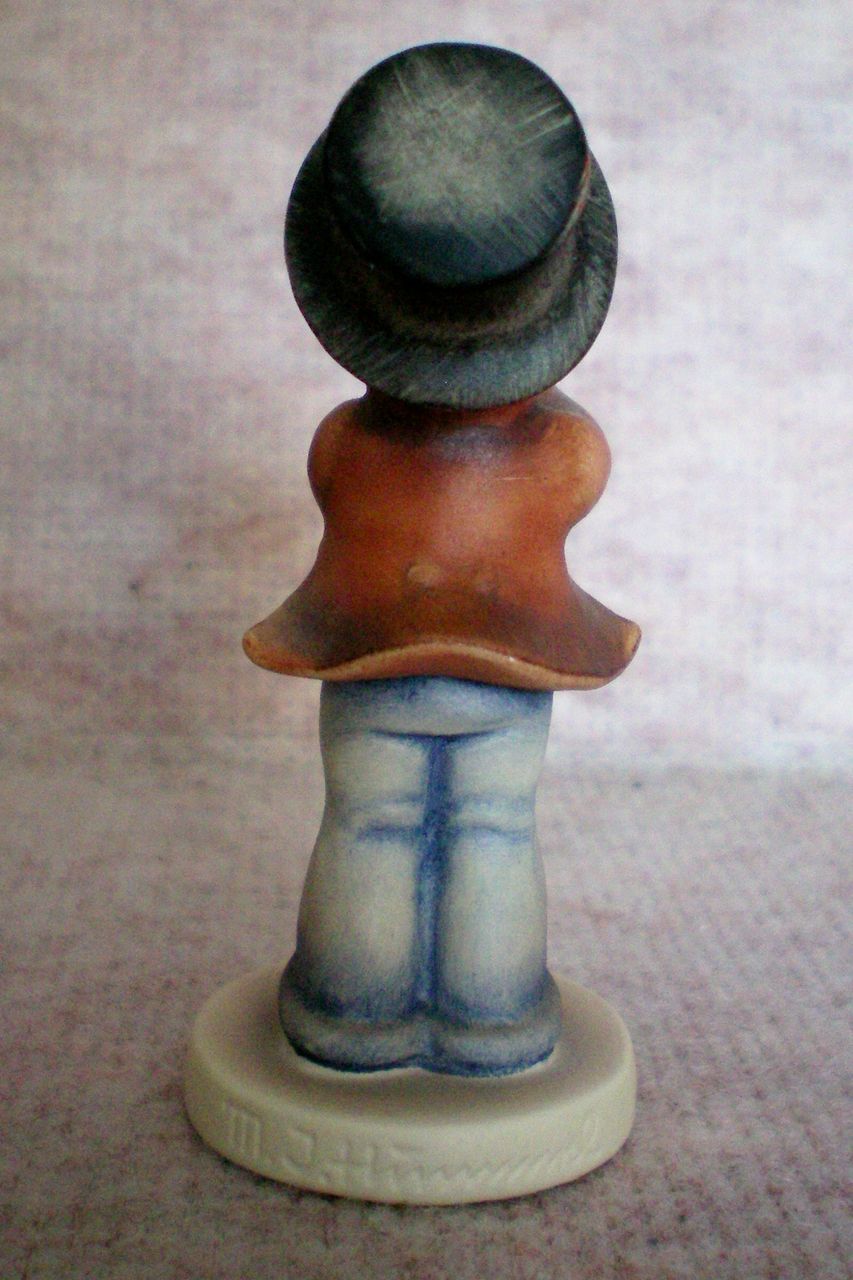 M I Hummel Serenade 3 inch Figurine M I Hummel Serenade 3 inch Figurine