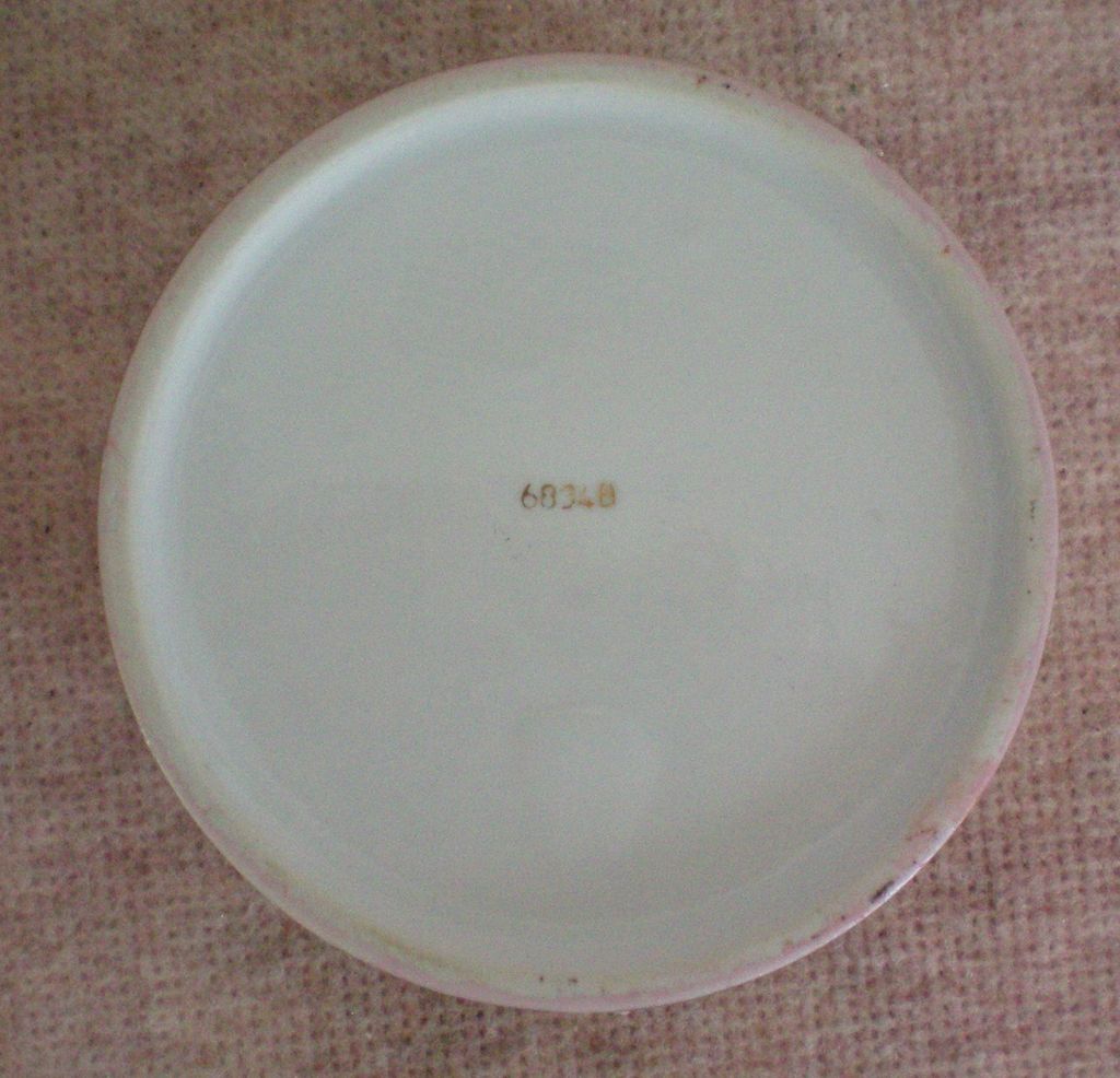 Pink Porcelain Trinket / Vanity / Dresser Box Pink Porcelain Trinket / Vanity / Dresser Box
