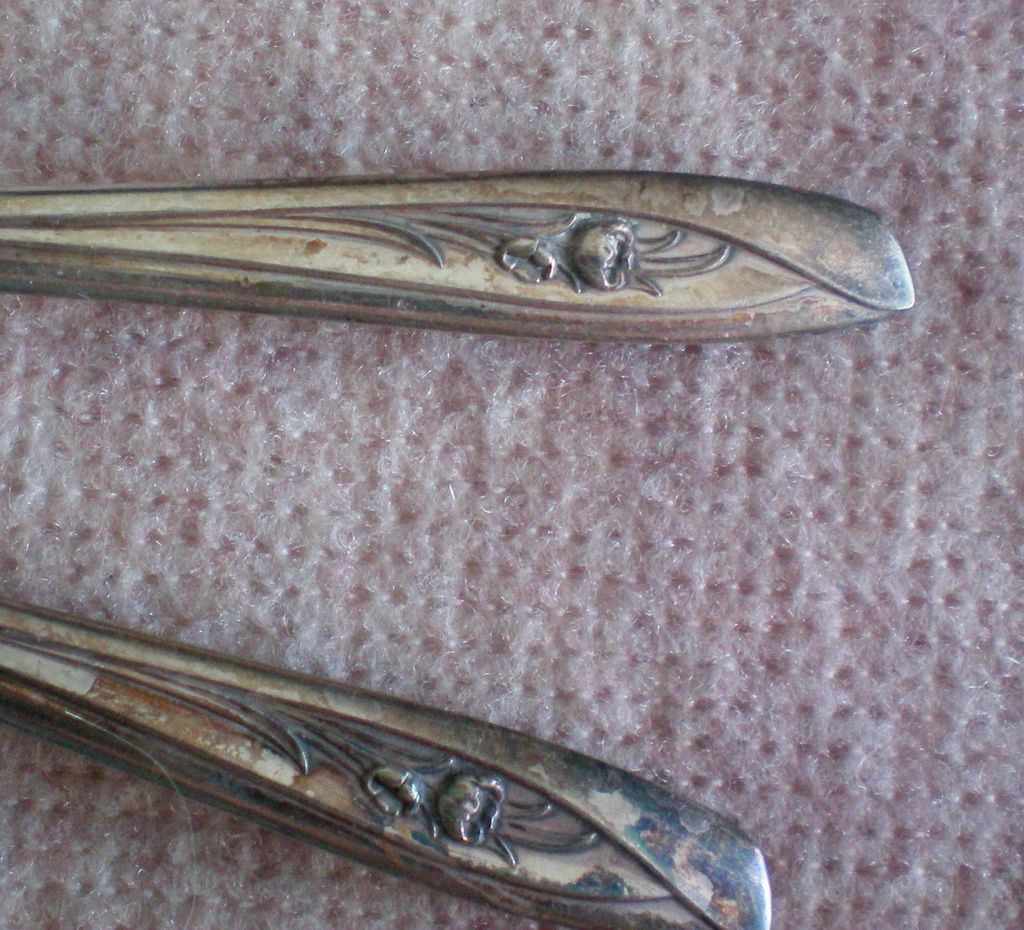I S Silver Company Silver Tulip Teaspoons - Set of Four I S Silver Company Silver Tulip Teaspoons - Set of Four