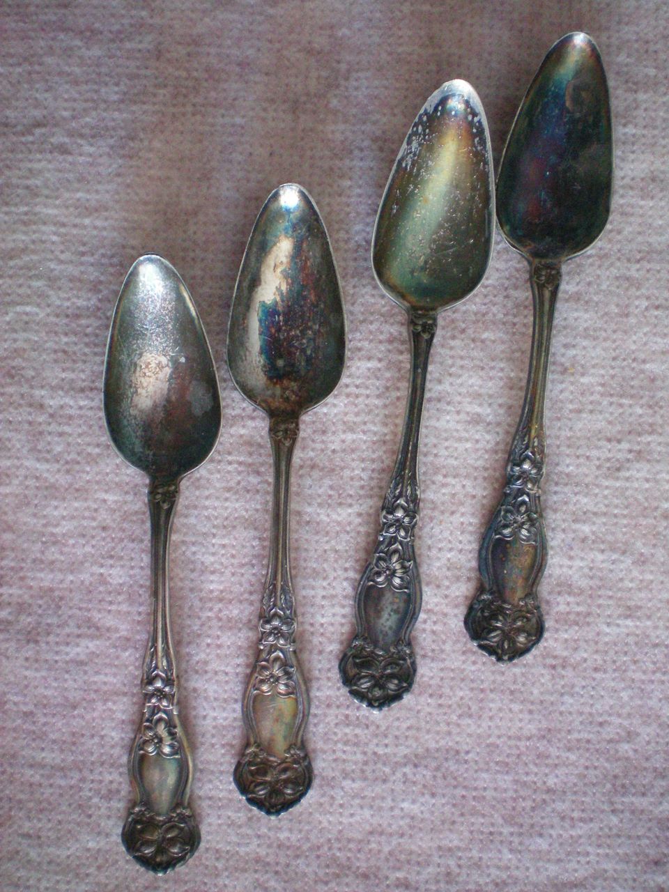 Wm Rogers Orange Blossom set of 4 Teaspoons Wm Rogers Orange Blossom set of 4 Teaspoons