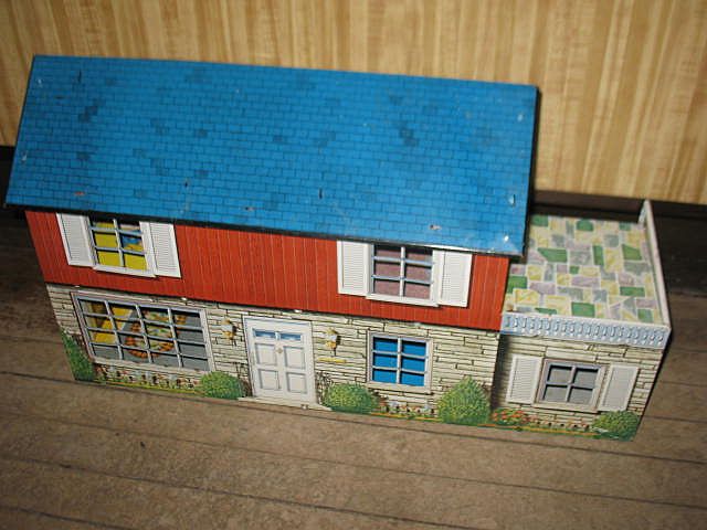 Marx Tin Litho Doll House Marx Tin Litho Doll House
