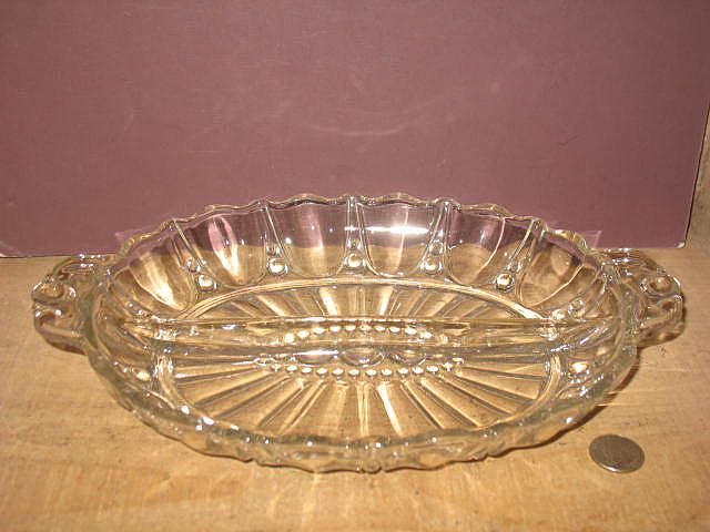 Anchor Hockings Oyster and Pearl Crystal Divided Relish Dish. Anchor Hockings Oyster and Pearl Crystal Divided Relish Dish.