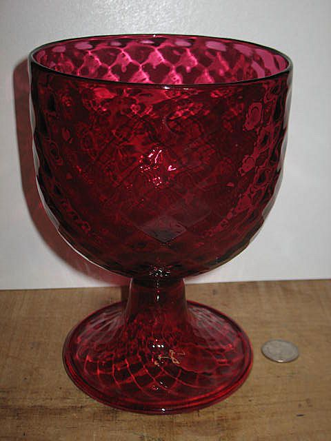 Venetian Murano Cranberry Diamond Design Schooner Venetian Murano Cranberry Diamond Design Schooner