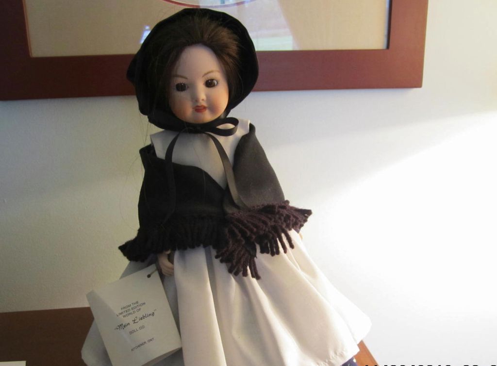 DOLL,Porcelain/Bisque Amish Dress, Adorable, Marked, Mein Liebling Collection DOLL,Porcelain/Bisque Amish Dress, Adorable, Marked, Mein Liebling Collection
