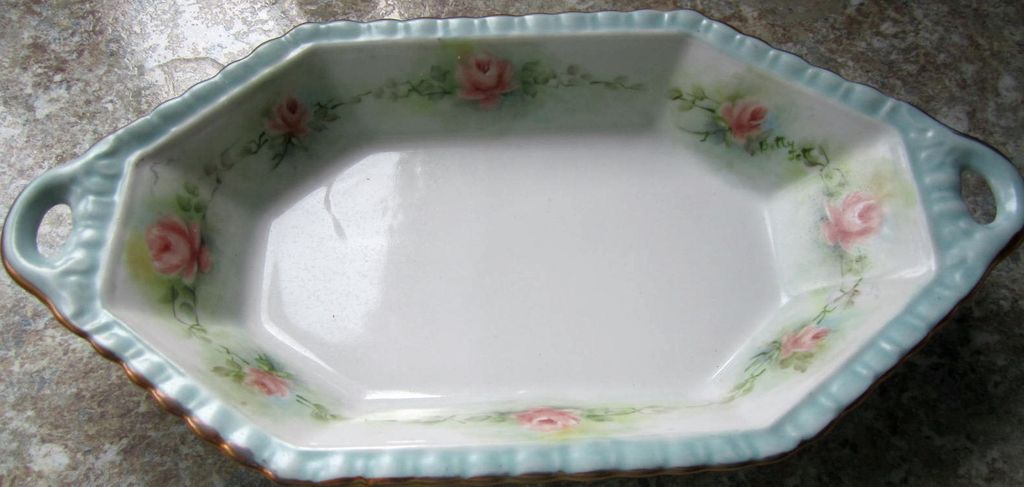 DISH, Porcelain, Handpainted, Roses; Roses; Roses DISH, Porcelain, Handpainted, Roses; Roses; Roses