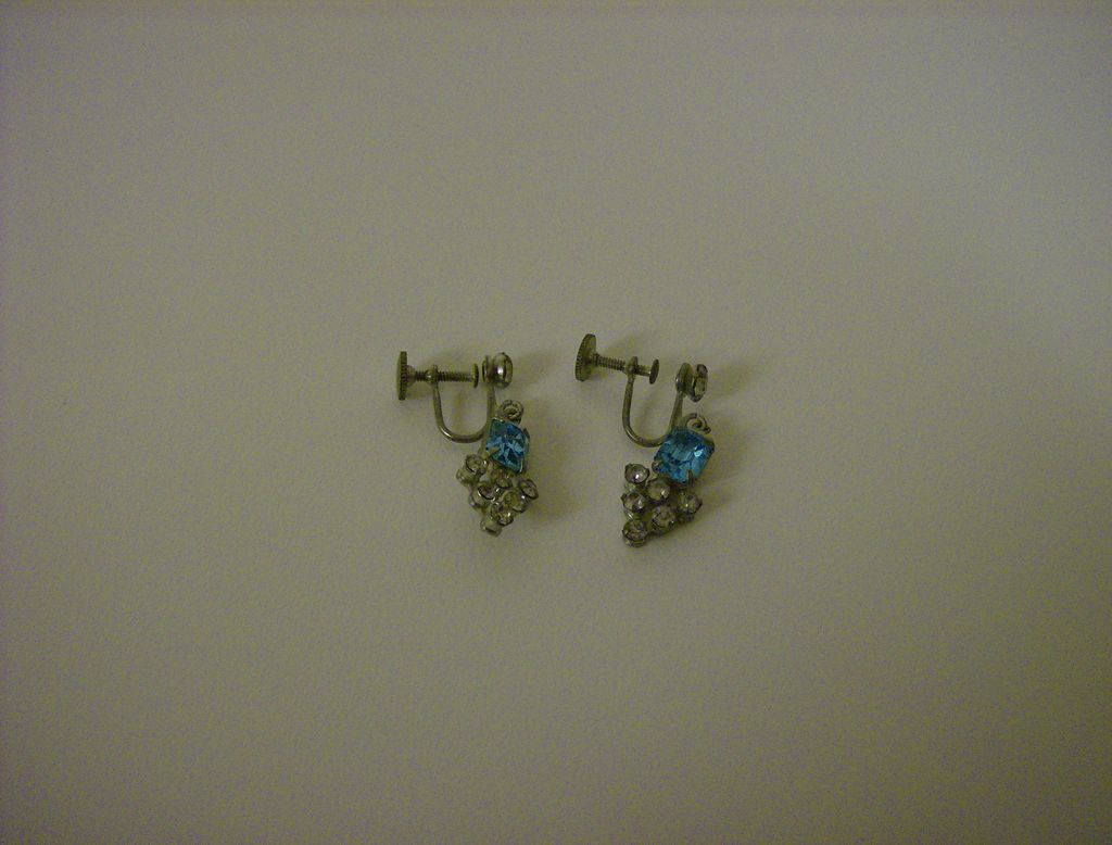 Vintage Dangle Earrings ~ Screw Back ~ Blue & Clear Rhinestones Vintage Dangle Earrings ~ Screw Back ~ Blue & Clear Rhinestones