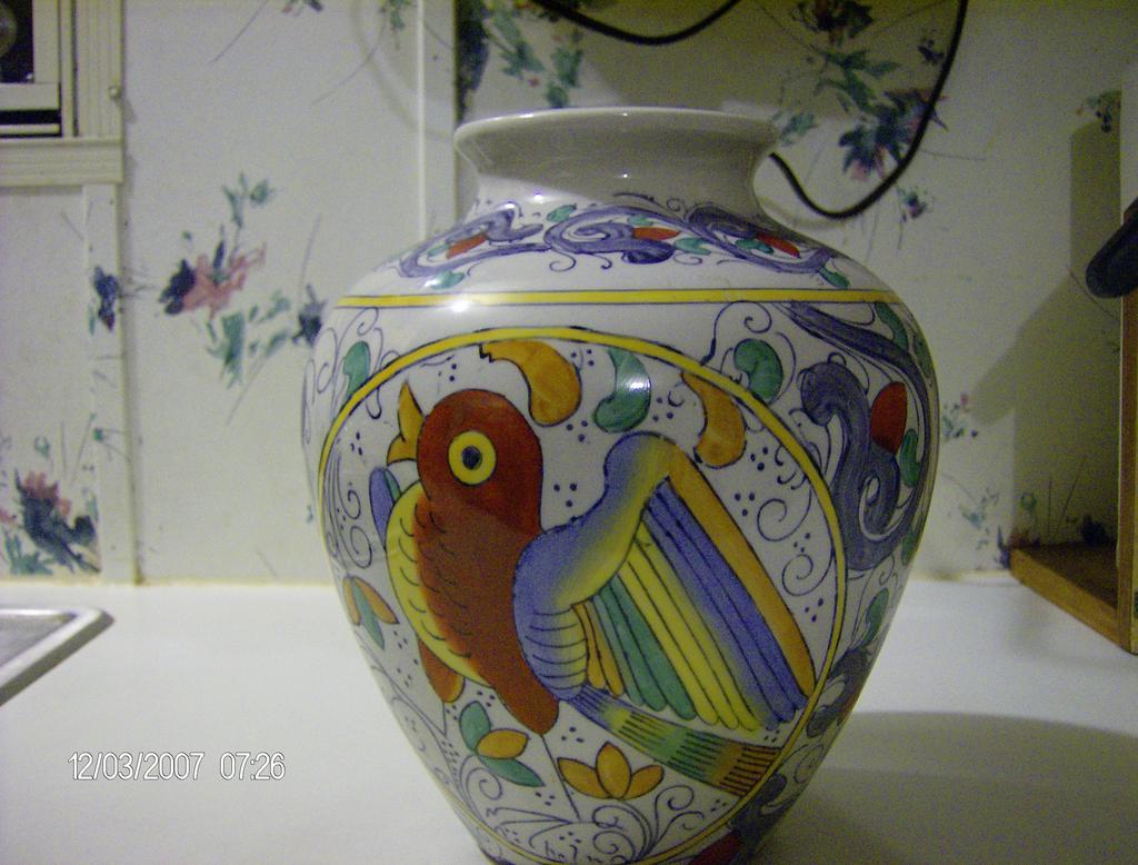 Hand Painted Chinese Vase made by WBI Hand Painted Chinese Vase made by WBI