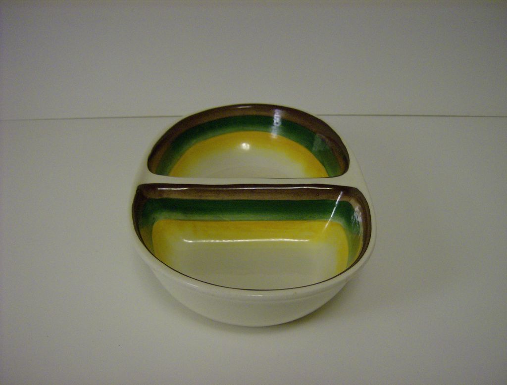 California Pottery ~ Divided Dish ~ Mojave ~ Vernon Kilns California Pottery ~ Divided Dish ~ Mojave ~ Vernon Kilns