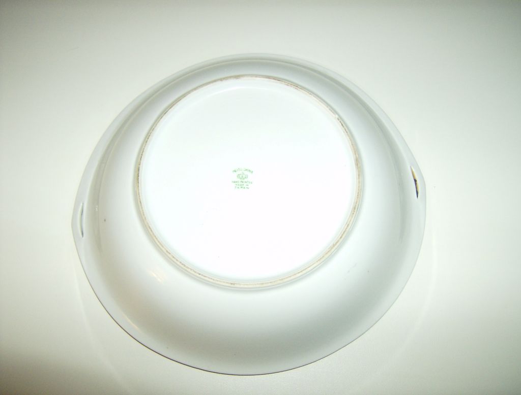 Meito China ~ Hand Painted ~ Handled Bowl Meito China ~ Hand Painted ~ Handled Bowl
