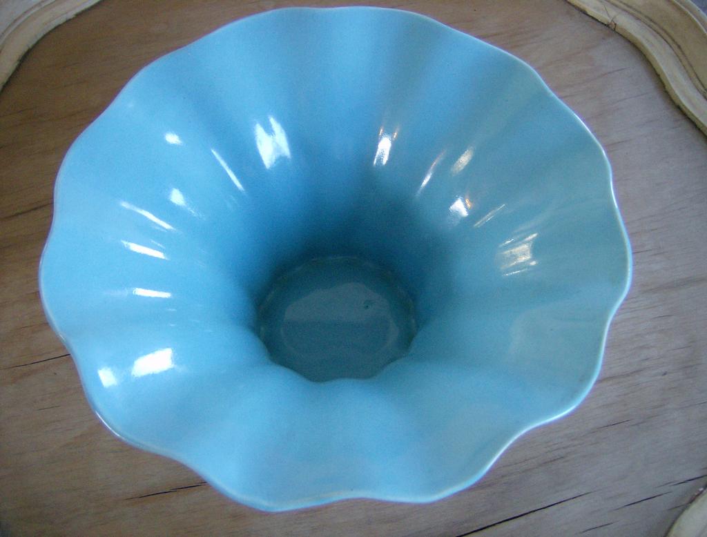 Red Wing Pottery Blue Luster Bowl 1946 Red Wing Pottery Blue Luster Bowl 1946
