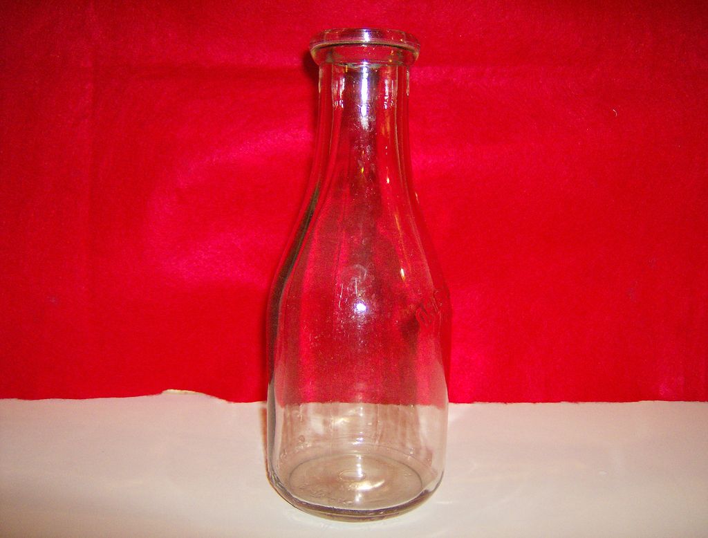 Duraglas Owens Illinois Milk Bottle ~ 1948 Duraglas Owens Illinois Milk Bottle ~ 1948