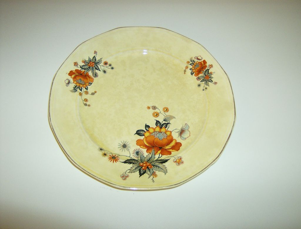 Antique Ivory from Salem Dinner Plates from marysmenagerie on Ruby Lane