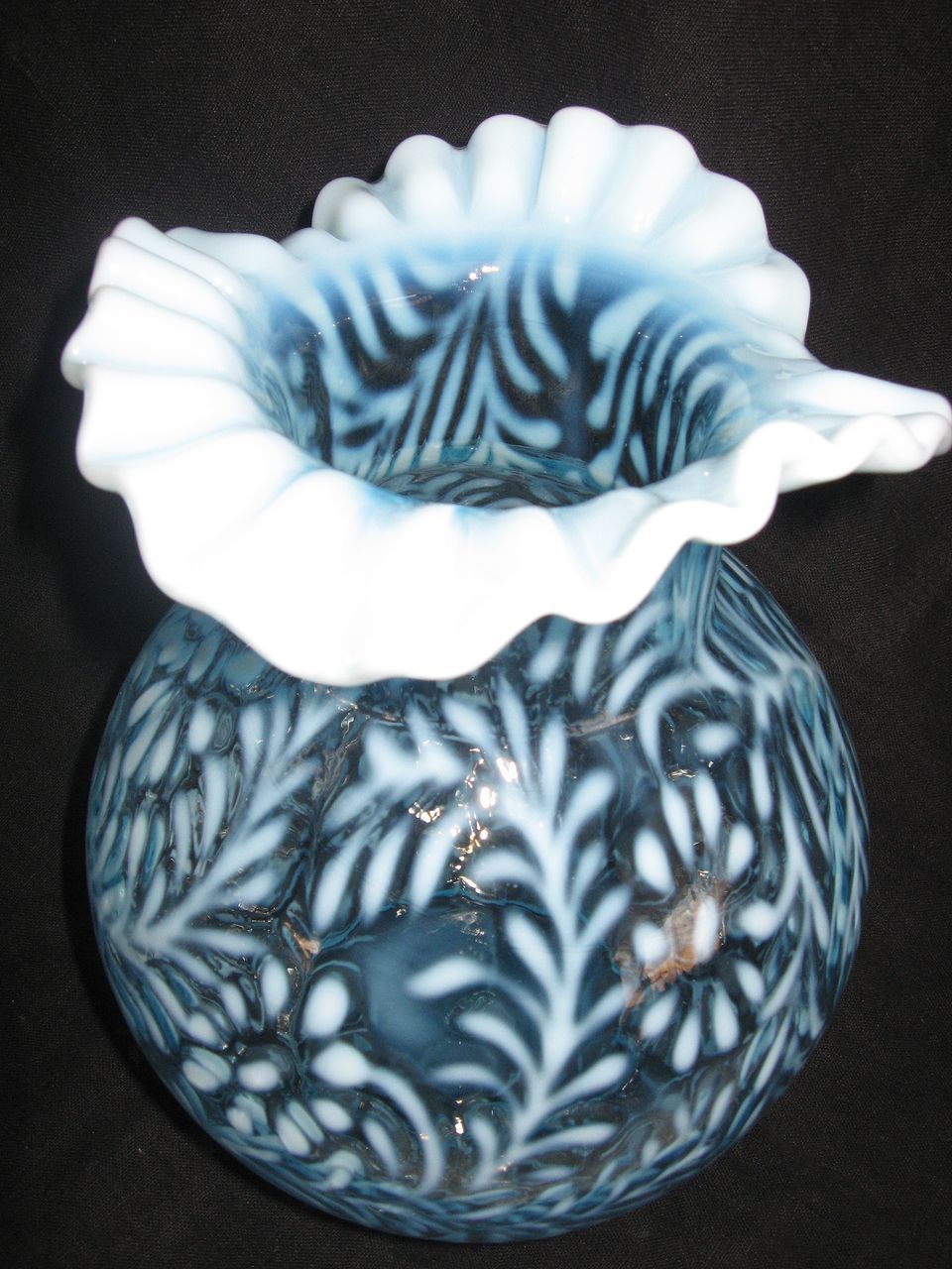 Gorgeous "Mosser" Opalescent Blue "Fern & Daisy" Huge Vase Gorgeous "Mosser" Opalescent Blue "Fern & Daisy" Huge Vase