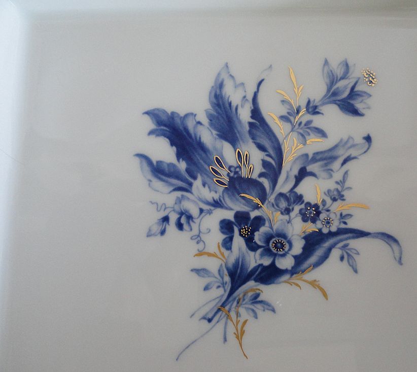 Meissen Marcolini Ca. 1770, Bowl, Blue & White Florals & Bugs Meissen Marcolini Ca. 1770, Bowl, Blue & White Florals & Bugs