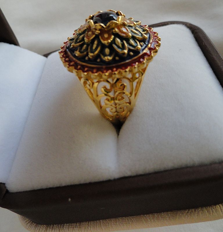 Genuine Blue Sapphire Thai Floral Ring, Sterling With 22 K Gold Plating Genuine Blue Sapphire Thai Floral Ring, Sterling With 22 K Gold Plating