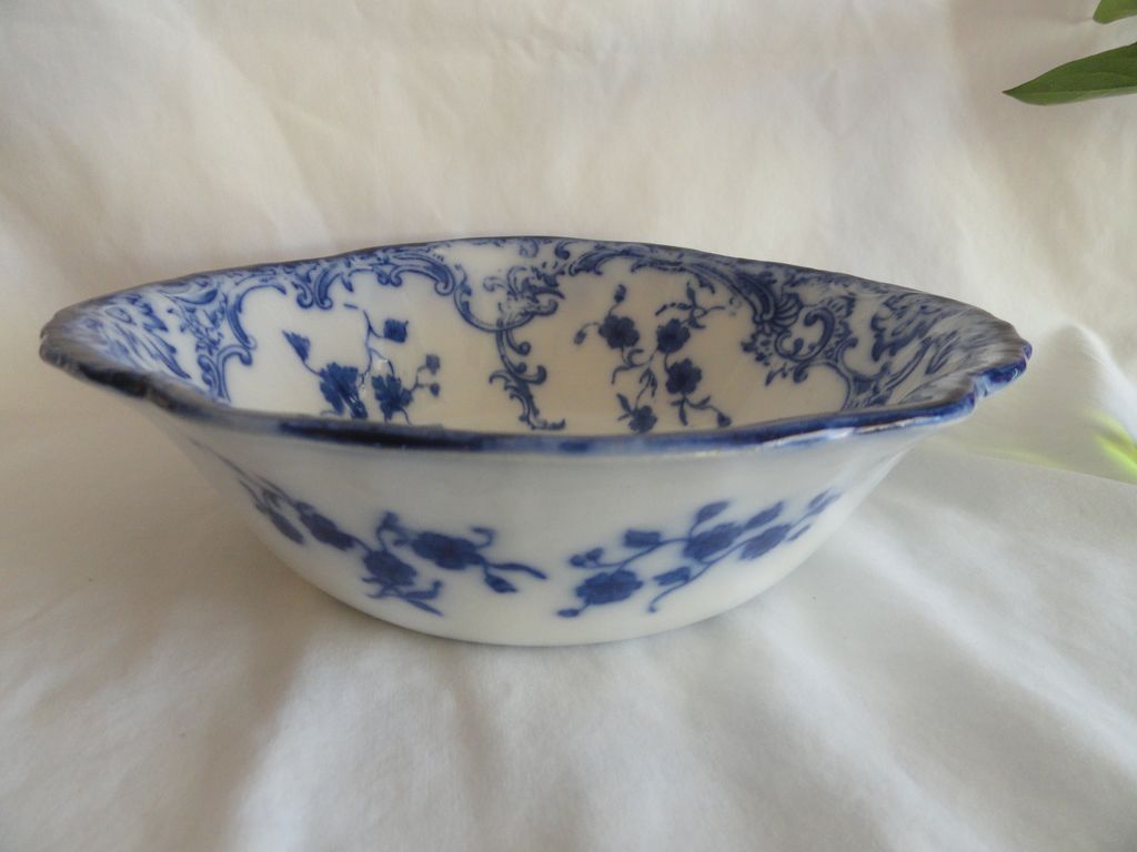 Flow Blue 9" Bowl In "Marie" Pattern By Grindley Flow Blue 9" Bowl In "Marie" Pattern By Grindley