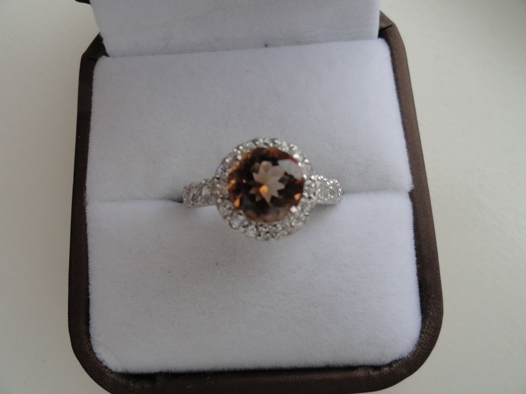 Stunning Champagne Topaz Ring Surrounded by White Sapphires & Zircons Stunning Champagne Topaz Ring Surrounded by White Sapphires & Zircons