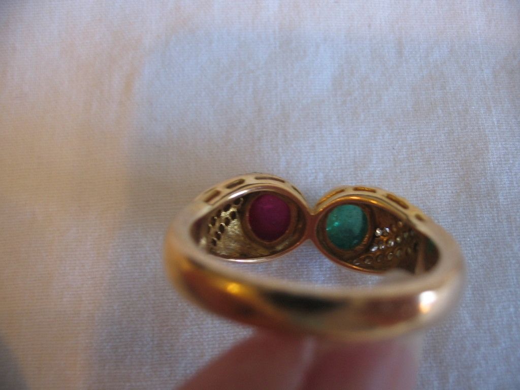 Estate 18K Gold Ring, Diamond's, With Cabochon Ruby & Emerald Estate 18K Gold Ring, Diamond's, With Cabochon Ruby & Emerald