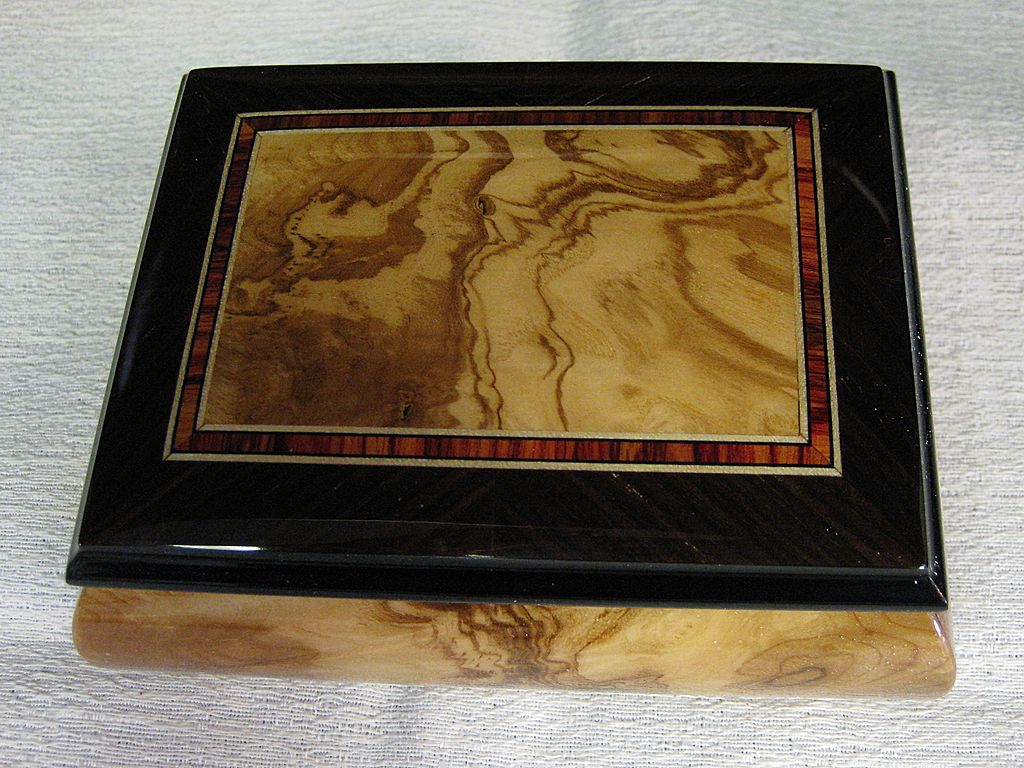 Sorrento Inlaid Music Box Sorrento Inlaid Music Box