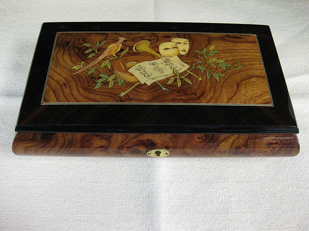 Sorrento Inlaid Music Box Sorrento Inlaid Music Box