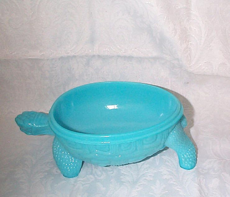 Vallerysthal Turtle & Snail Animal Covered Dish in Blue Vallerysthal Turtle & Snail Animal Covered Dish in Blue