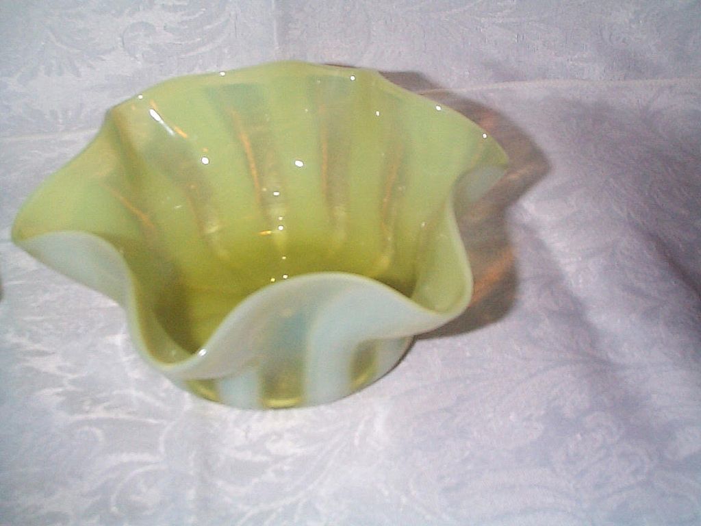 Victorian Stevens & Williams Opalescent Finger Bowl & Underplate Victorian Stevens & Williams Opalescent Finger Bowl & Underplate
