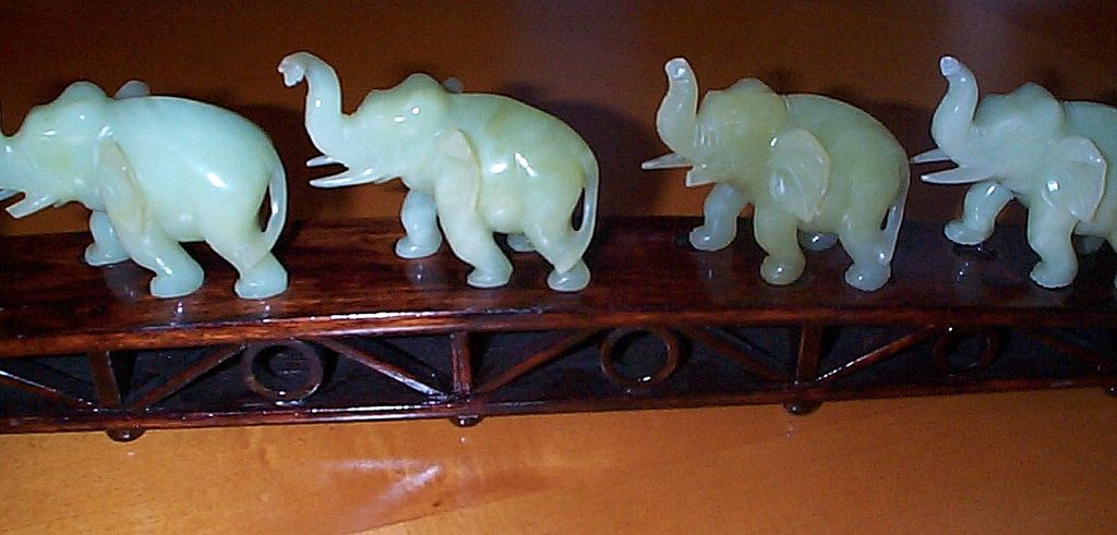 Five Jade Elephants with Stand. Five Jade Elephants with Stand.